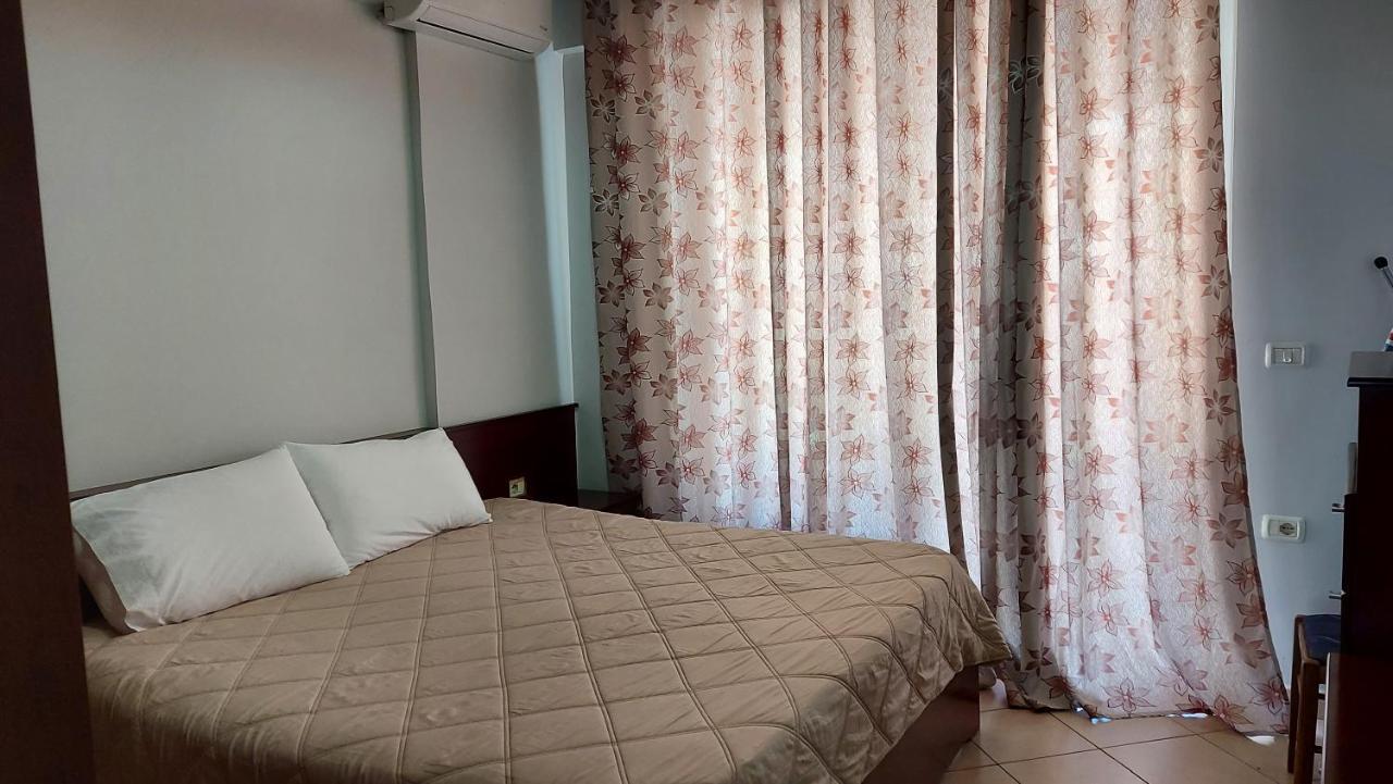 Sea View Apartment Saranda Ngoại thất bức ảnh