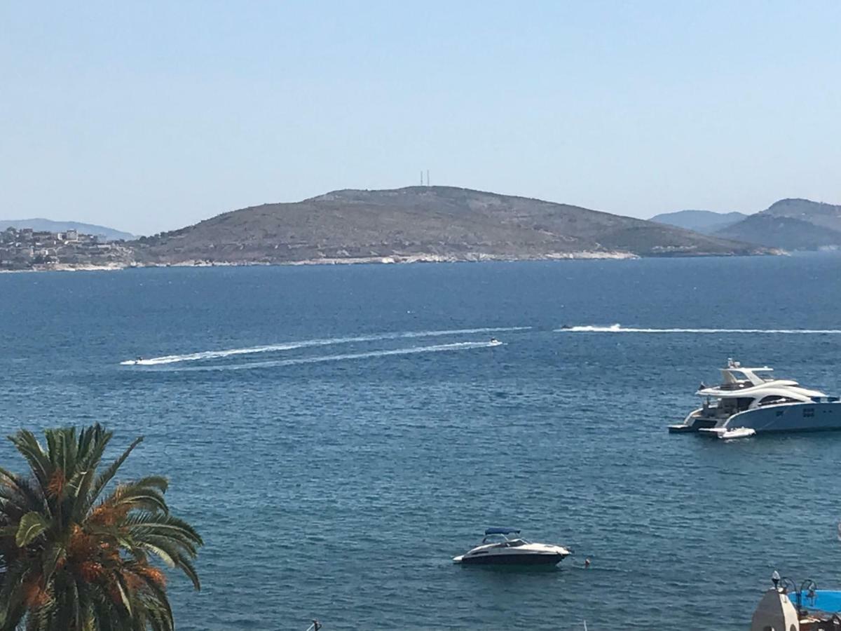 Sea View Apartment Saranda Ngoại thất bức ảnh